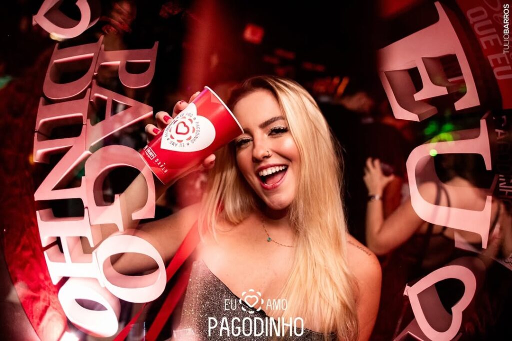 Snapinst.app_451734928_944365270795945_5352167096426572423_n_1080-1024x683 Os Melhores Eventos de Pagode em BH