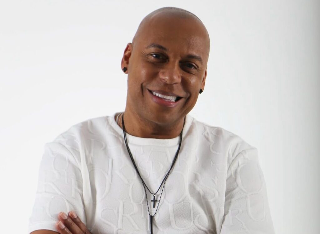 WhatsApp-Image-2025-04-17-at-20.49.15-1024x751 Délcio Luiz vai se apresentar no Samba do Villa em BH