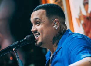 img_6086-1-300x219 Blog